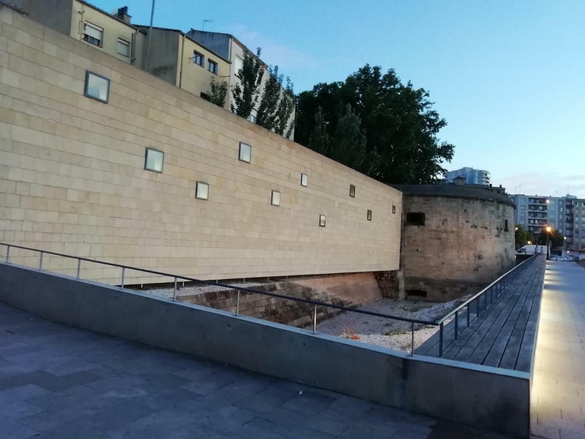 לוגרוניו Apartamento Turistico Santiago מראה חיצוני תמונה